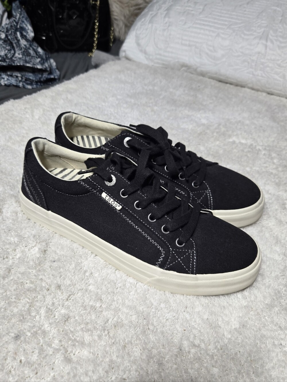 Taos Women's Plim Soul Sneakers Canvas Black Sz 10 New - Picture 3 of 11